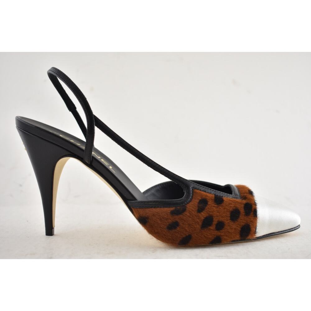 Chanel 26A Brown Leopard Black White Sling CC Gold Logo Slingback Heel Pump 37.5 - Picture 2 of 16